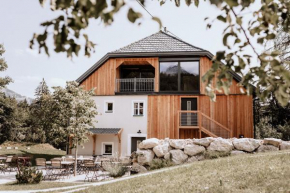 Das Schutzhaus am hohen Camper - Dein Basislager im Salzkammergut